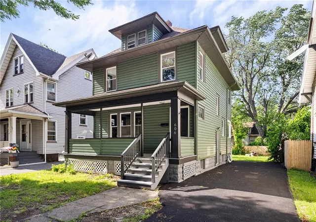 Photo 3 of Sale Pending at 606 Brooks Ave, Rochester, NY 14619 | MLS# R1695786 | Listing updated on 2026-07-22