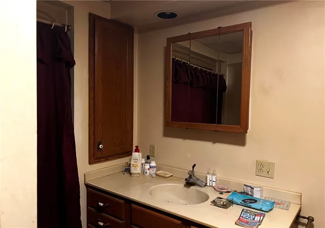 Listing Photo 2 - Condo for sale in building located at 557 Coburn St, Elmira, NY 14904 - Unit #