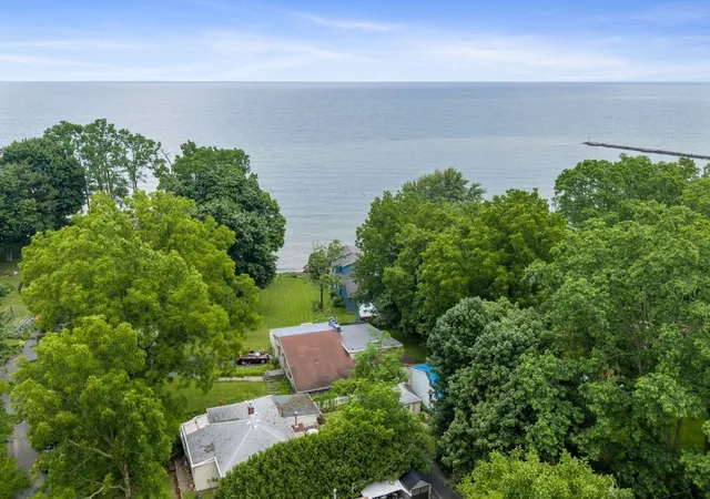 5th image of 1070 Lake Rd, Webster, NY 14580 | MLS# R1696602