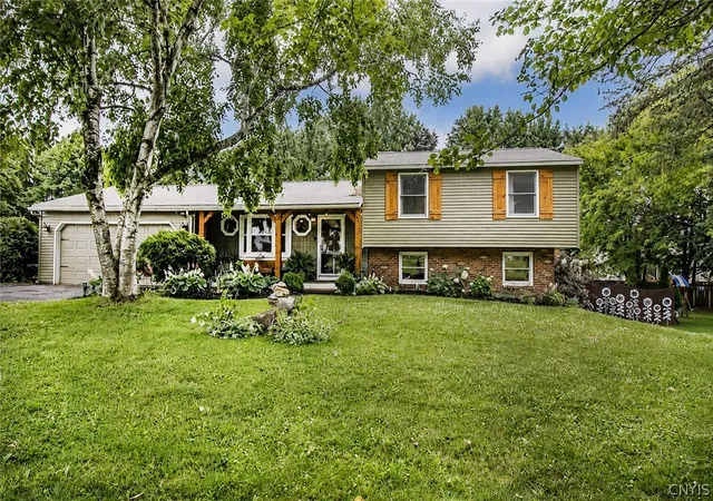 Photo 1 of Sale Pending at 8244 E Seneca, Manlius, NY 13104 | MLS# S1696414 | Listing updated on 2026-07-11