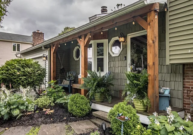 Photo 5 of Sale Pending at 8244 E Seneca, Manlius, NY 13104 | MLS# S1696414 | Listing updated on 2026-07-11