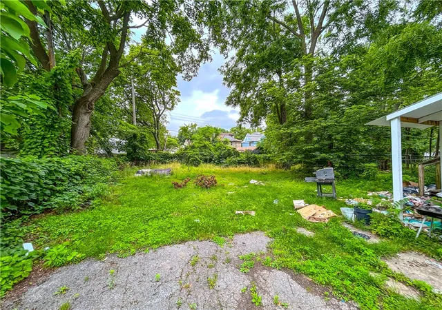 Photo 21 of Single family home for sale at 33 Finch St, Rochester, NY 14613 | MLS# R1695041 | Listing updated on 2026-07-07