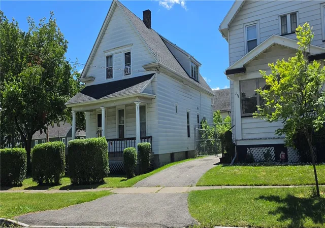 2nd image of 385 Fernwood Ave, Rochester, NY 14609 | MLS# R1696747