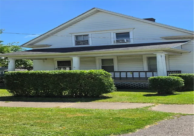 3rd image of 385 Fernwood Ave, Rochester, NY 14609 | MLS# R1696747