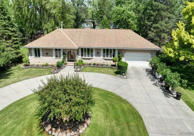 Homes for sale in Amherst, NY | 1835 N Forest Rd, Amherst, NY 14221 | MLS# B1696717