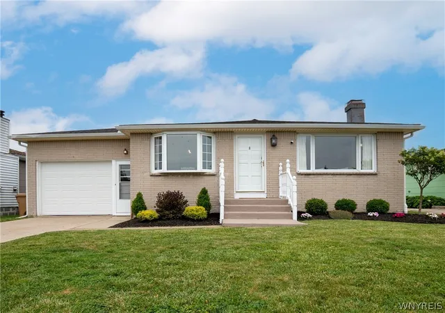 Photo 1 of Sale Pending at 48 Castlewood Dr, Buffalo, NY 14227 | MLS# B1696385 | Listing updated on 2026-07-22
