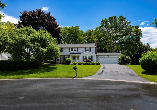 4th image of 76 Bromley Rd, Pittsford, NY 14534 | MLS# R1695932