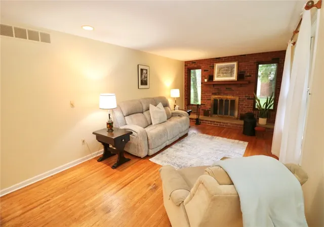 4th image of 1096 Everwild View, Webster, NY 14580 | MLS# R1696516