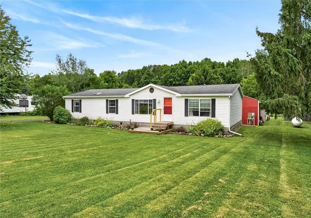 2nd image of 1899 Shuler Rd, Lyons, NY 14489 | MLS# R1696784
