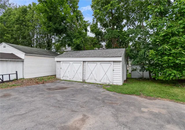 Photo 4 of Sale Pending at 106 Hamilton St, Geneva, NY 14456 | MLS# R1693891 | Listing updated on 2026-07-13