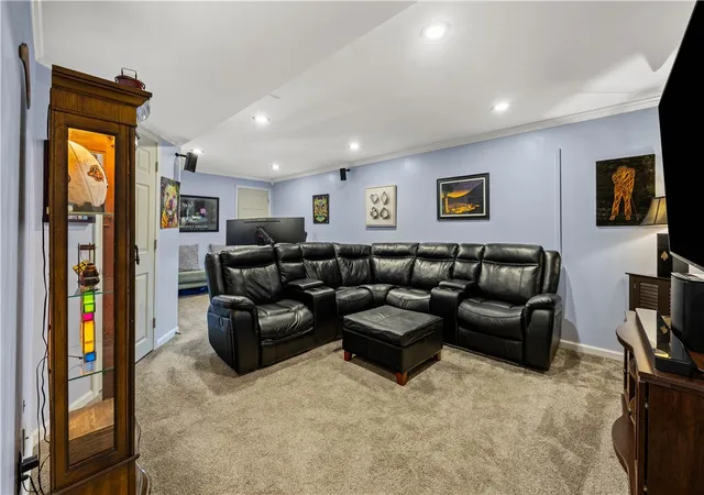 3rd image of 87 Southfield Dr, Webster, NY 14580 | MLS# R1696679