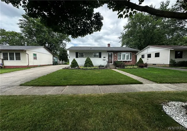 16th image of 37 Bissell Ave, Depew, NY 14043 | MLS# B1696309