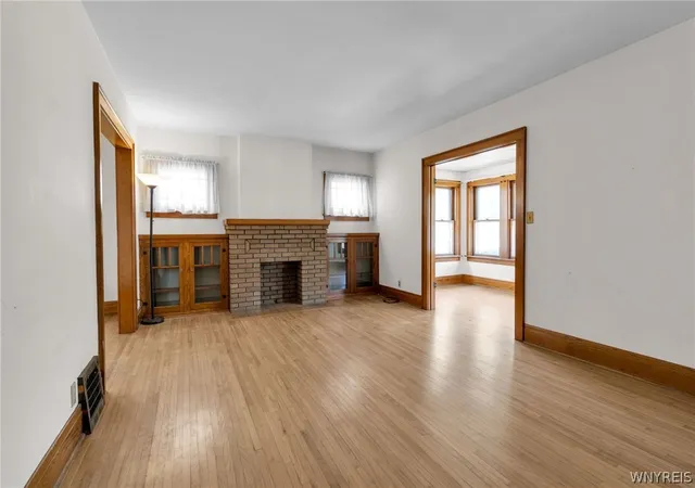 Photo 3 of Sale Pending at 136 Lincoln Blvd, Buffalo, NY 14217 | MLS# B1679763 | Listing updated on 2026-08-03