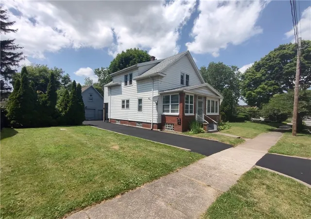 Homes for sale in Rochester, NY | 29 Hillcrest St, Rochester, NY 14609 | MLS# R1695125