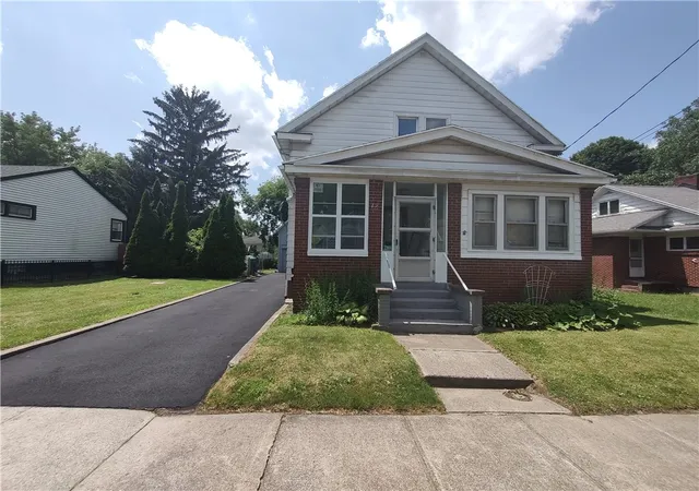 Homes for sale in Rochester, NY | 29 Hillcrest St, Rochester, NY 14609 | MLS# R1695125