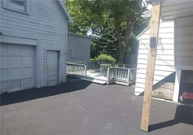 Homes for sale in Rochester, NY | 29 Hillcrest St, Rochester, NY 14609 | MLS# R1695125