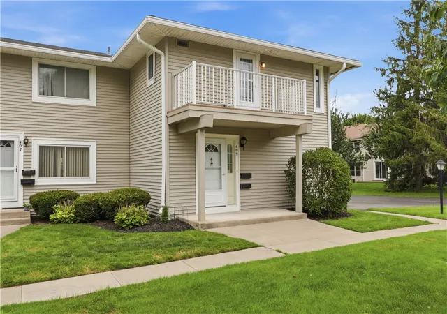 2nd image of 409 Eastbrooke Ln, Rochester, NY 14618 | MLS# R1696488