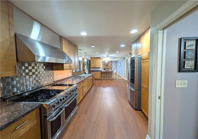 3rd image of 1 Locke Dr, Pittsford, NY 14534 | MLS# R1696241