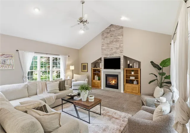 3rd image of 1252 Hatch Rd, Webster, NY 14580 | MLS# R1695294