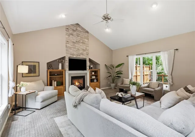 4th image of 1252 Hatch Rd, Webster, NY 14580 | MLS# R1695294