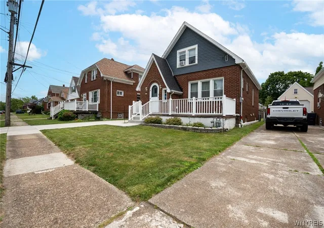 Photo 2 of Single family home for sale at 35 Fernald Ave, Buffalo, NY 14218 | MLS# B1696725 | Listing updated on 2026-07-30