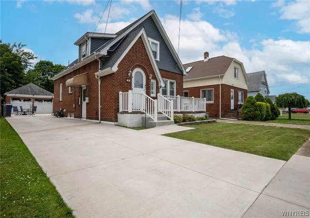 Photo 3 of Single family home for sale at 35 Fernald Ave, Buffalo, NY 14218 | MLS# B1696725 | Listing updated on 2026-07-30