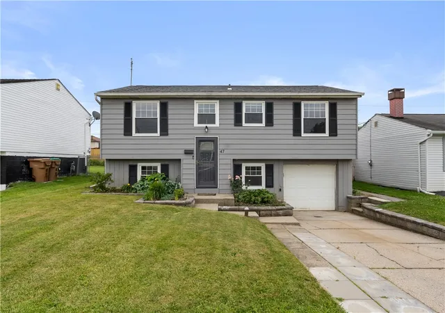 1st image of 47 W Toulon Dr, Buffalo, NY 14227 | MLS# R1695864
