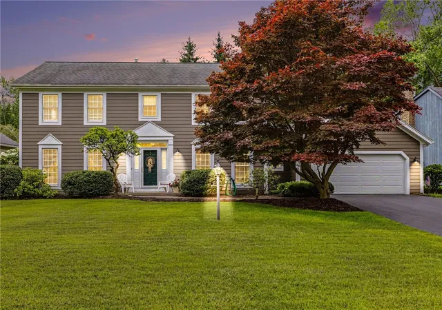 2nd image of 495 Granger Cir, Webster, NY 14580 | MLS# R1696714