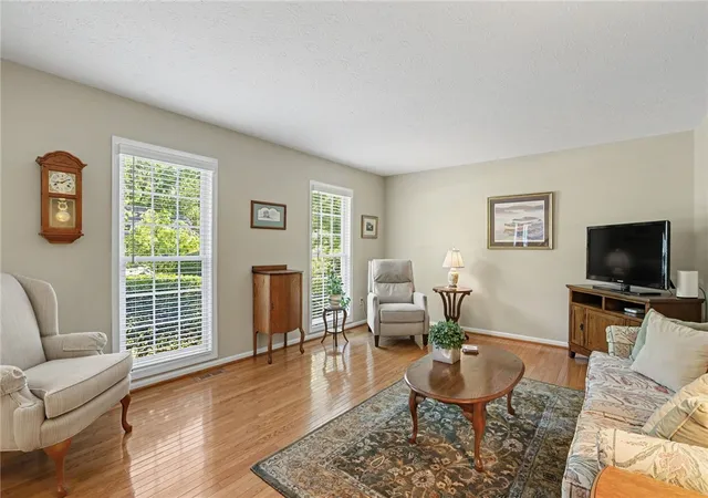 5th image of 495 Granger Cir, Webster, NY 14580 | MLS# R1696714
