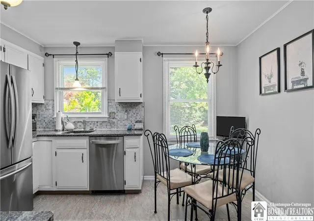 2nd image of 1317 Cambridge Ave, North Tonawanda, NY 14120 | MLS# R1696362