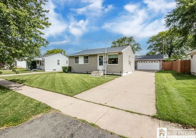Homes for sale in Cheektowaga, NY | 34 Yorktown Rd, Cheektowaga, NY 14225 | MLS# R1696697