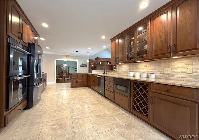 4th image of 216 Quail Hollow Ln, East Amherst, NY 14051 | MLS# B1696810