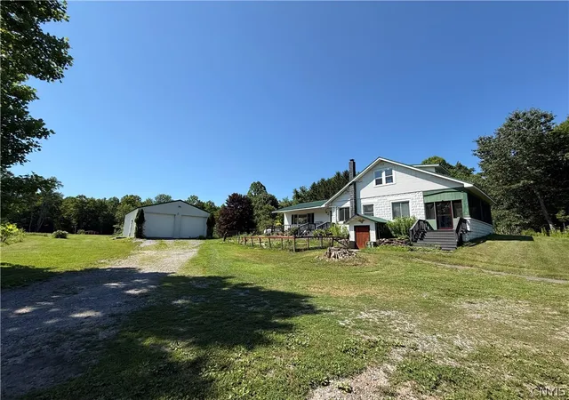 Photo 5 of Sale Pending at 189 County Route 10, Pennellville, NY 13132 | MLS# S1696033 | Listing updated on 2026-07-23