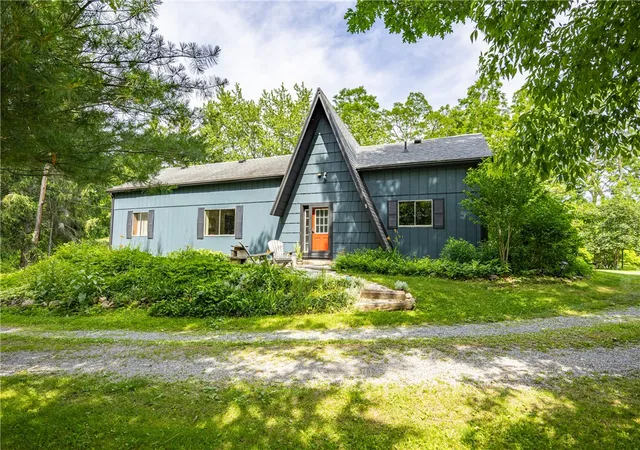 1st image of 305 Pond Rd Rd, Mendon, NY 14472 | MLS# R1695555
