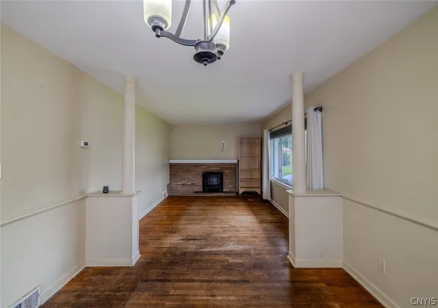 4th image of 107 Brookland Dr, Salina, NY 13208 | MLS# S1696557
