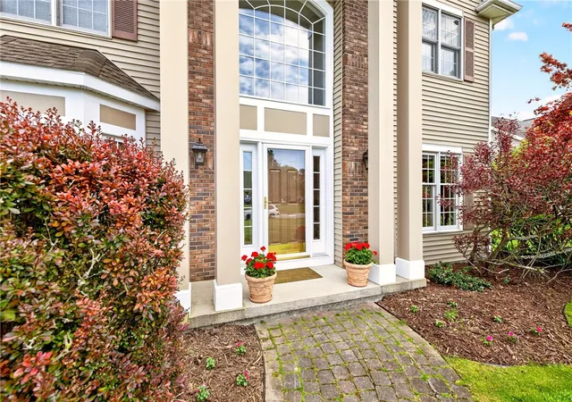 3rd image of 745 Hailey Dr, Webster, NY 14580 | MLS# R1695531