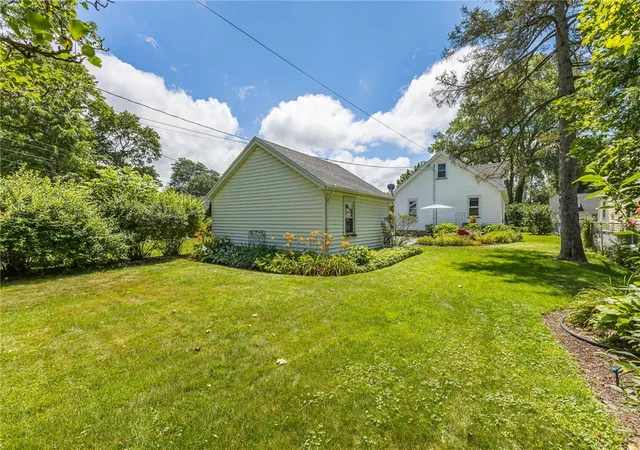 31st image of 92 Orchard Dr, Rochester, NY 14618 | MLS# R1696849