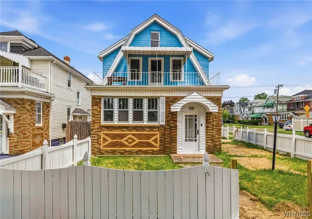 Photo 1 of Sale Pending at 220 Davidson Ave, Buffalo, NY 14215 | MLS# B1696888 | Listing updated on 2026-07-14