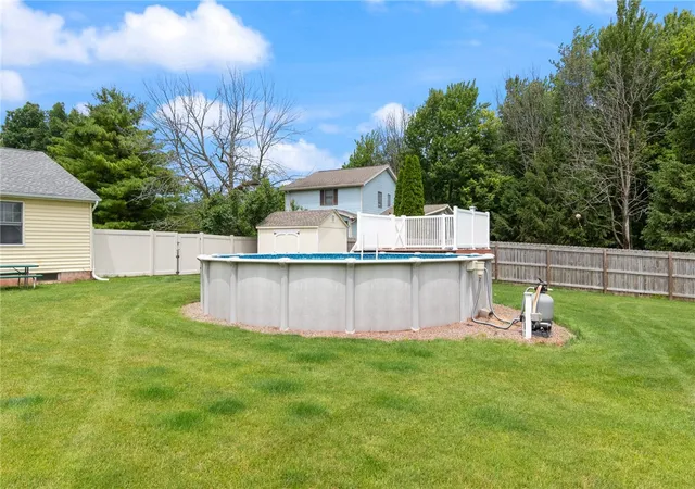 42nd image of 2119 Stonehedge Dr, Ontario, NY 14519 | MLS# R1690963