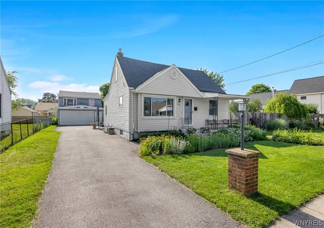 Photo 3 of Sale Pending at 60 Colby St, Buffalo, NY 14206 | MLS# B1695974 | Listing updated on 2026-07-20