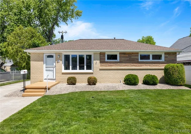 Homes for sale in Lancaster, NY | 30 Benson Dr, Lancaster, NY 14086 | MLS# B1696752