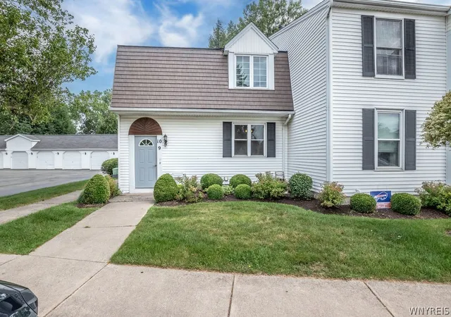 Homes for sale in Amherst, NY | 4755 Chestnut Ridge Rd #9, Amherst, NY 14228 | MLS# B1696610