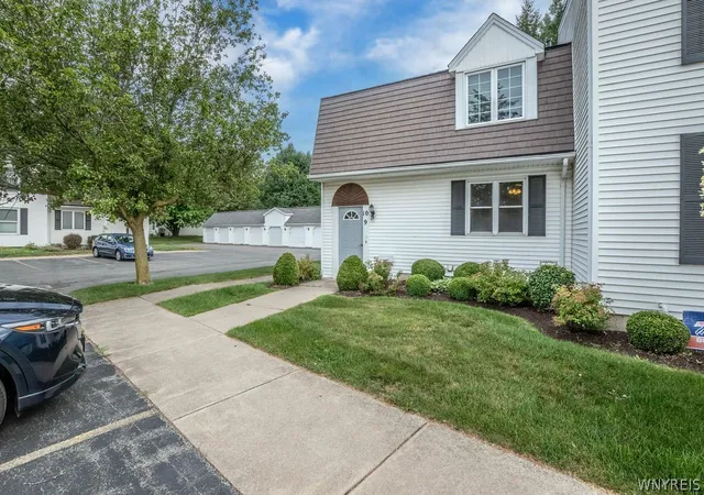 Homes for sale in Amherst, NY | 4755 Chestnut Ridge Rd #9, Amherst, NY 14228 | MLS# B1696610