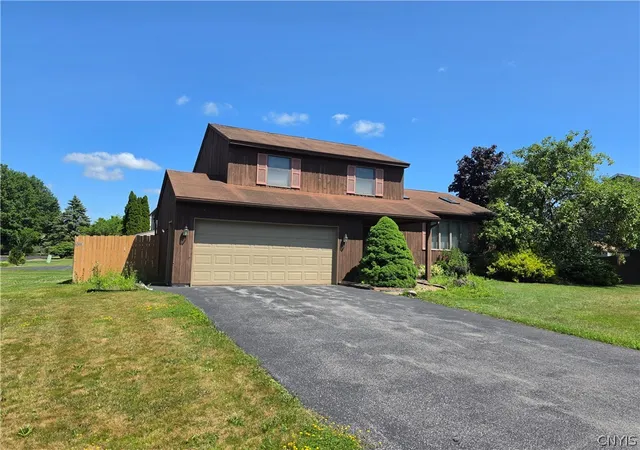 Photo 40 of Single family home for sale at 7698 Dominion Pkwy, Liverpool, NY 13090 | MLS# S1696439 | Listing updated on 2026-07-28