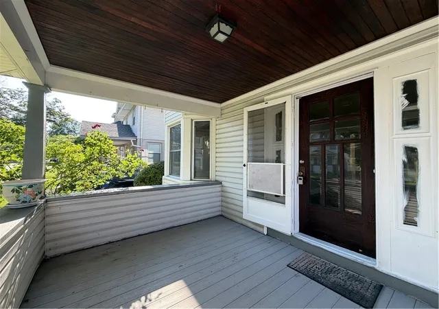 Photo 3 of Sale Pending at 220 Electric Ave, Rochester, NY 14613 | MLS# R1696753 | Listing updated on 2026-07-16