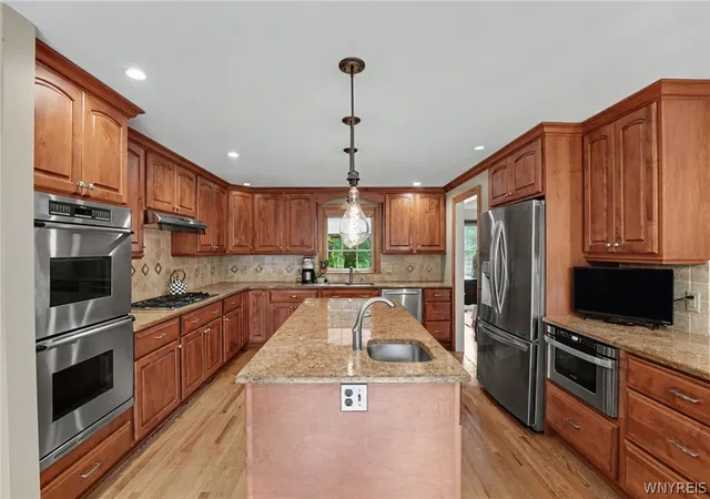 5th image of 70 Briarhill Rd, Buffalo, NY 14221 | MLS# B1696140