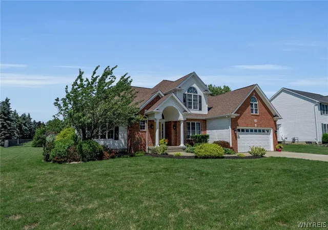 Homes for sale in Clarence Center, NY | 9090 Via Cimato Dr, Clarence Center, NY 14032 | MLS# B1696341