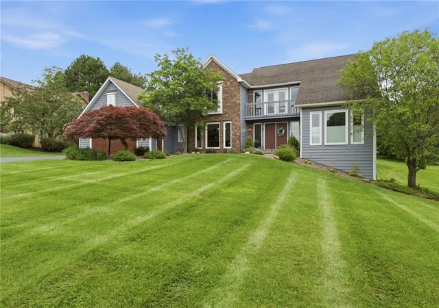 4th image of 17 Lawton Dr, Pittsford, NY 14534 | MLS# R1694470