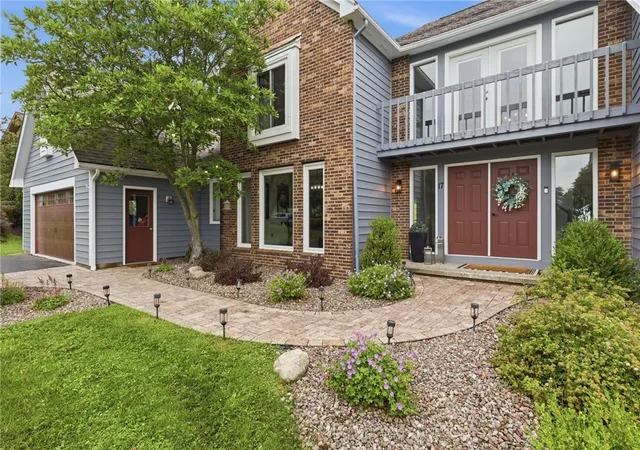 5th image of 17 Lawton Dr, Pittsford, NY 14534 | MLS# R1694470