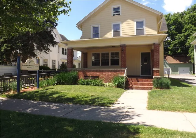 1st image of 118 Main St, Mt Morris, NY 14510 | MLS# R1696932